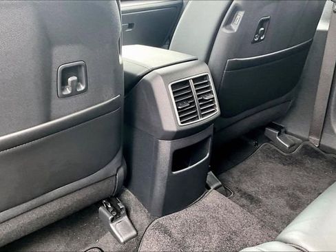 Used 2025 Kia Sportage EX w/ Premium Package FWD image 32