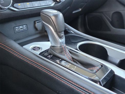 Used 2025 Nissan Altima 2.5 SR image 19