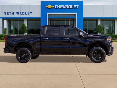 Used 2021 Chevrolet Silverado 1500 Custom Trail Boss w/ LPO, Dark Essentials Package image 8