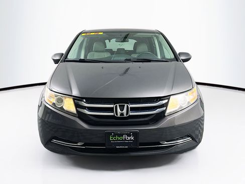 Used 2016 Honda Odyssey SE image 2