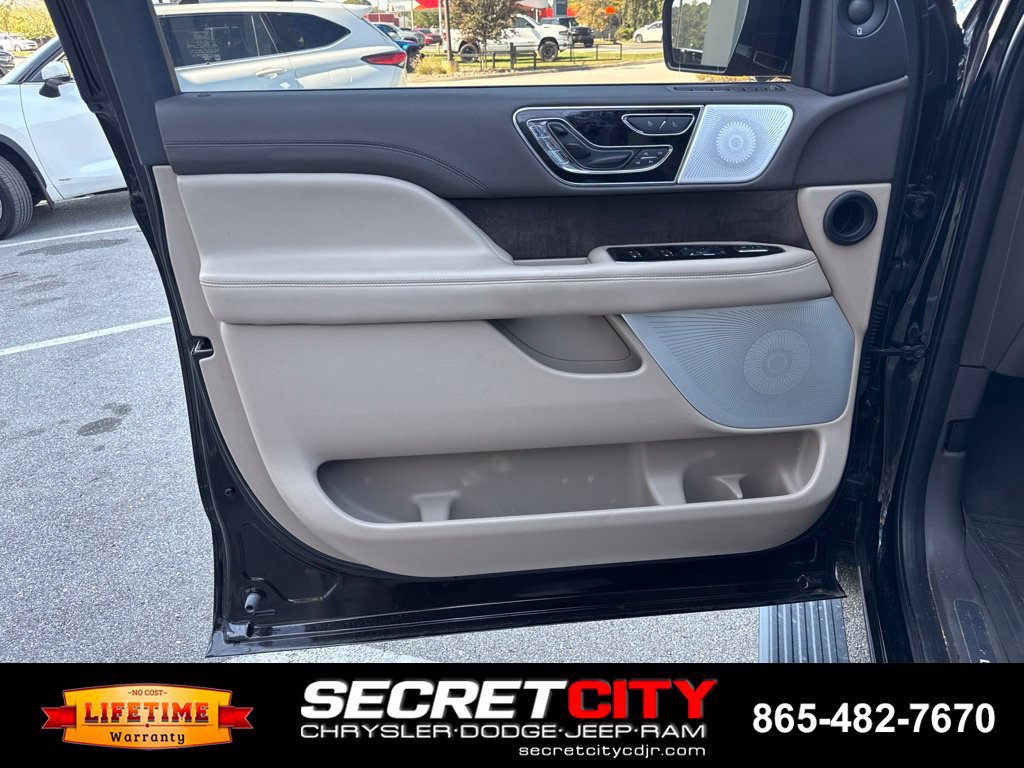 Used 2024 Lincoln Navigator L Reserve AWD/4WD image 34