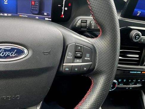 Used 2025 Ford Escape ST-Line AWD/4WD image 12