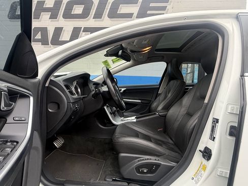 Used 2012 Volvo S60 T6 R-Design image 7