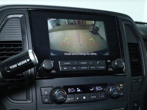 Used 2024 Nissan Titan SV w/ SV Convenience Package image 29