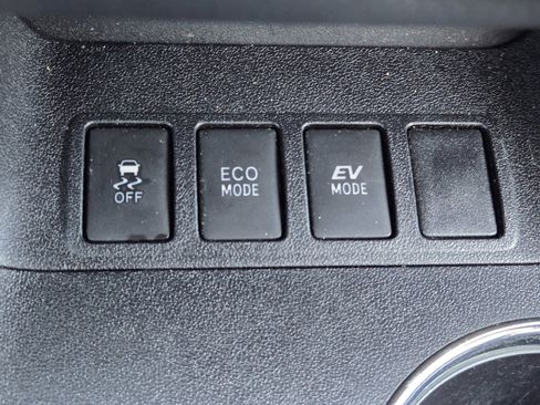 Used 2018 Toyota Highlander XLE image 22