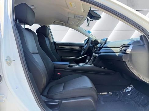 Used 2019 Honda Accord LX image 10