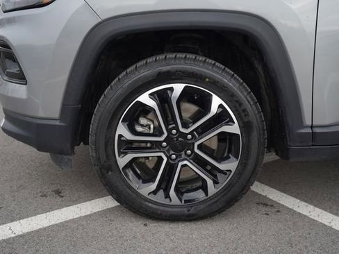 Used 2024 Jeep Compass Limited image 11