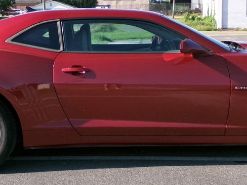 Used 2014 Chevrolet Camaro LS RWD image 4