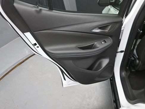 Used 2025 Buick Encore GX Sport Touring FWD image 16