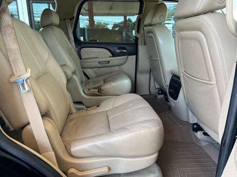 Used 2008 GMC Yukon Denali AWD/4WD image 12
