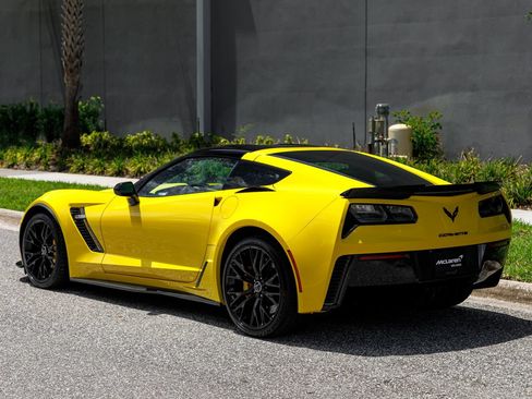 Used 2019 Chevrolet Corvette Z06 RWD image 19
