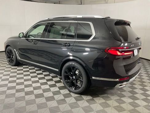 New 2026 BMW X7 xDrive40i w/ Premium Package AWD/4WD image 4