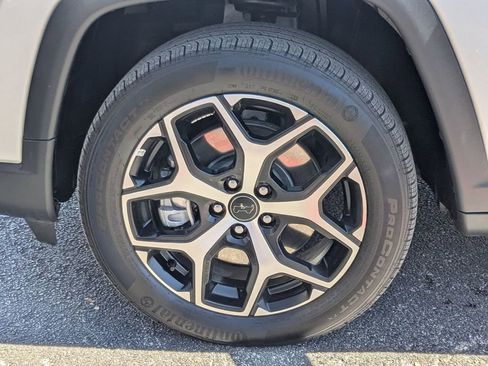 Used 2025 Jeep Compass Limited image 29