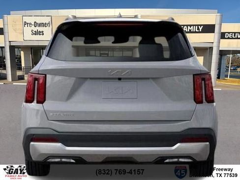 Certified 2026 Kia Sorento S FWD image 13