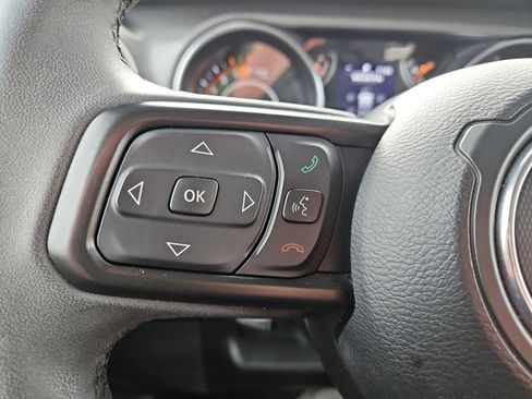 Used 2023 Jeep Wrangler Sport S image 26