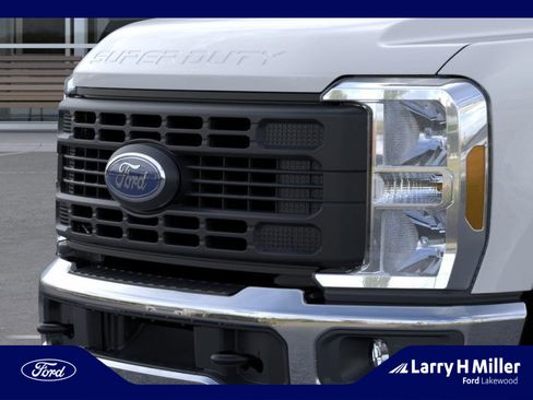 Used 2026 Ford F250 XL w/ XL Chrome Package image 17