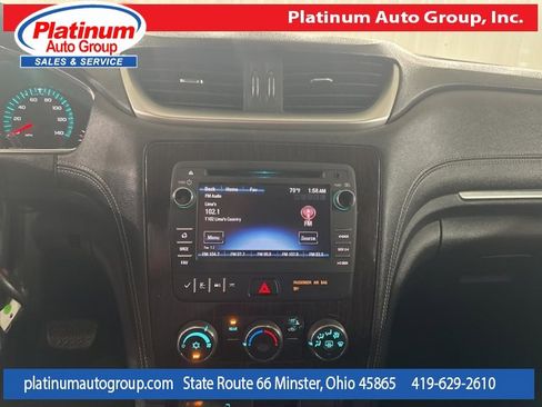 Used 2017 Chevrolet Traverse LT image 21