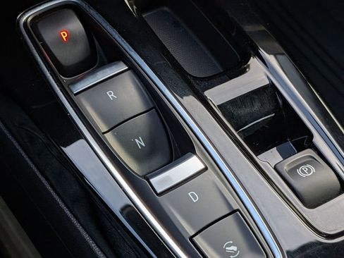 Used 2023 Chevrolet Bolt EUV Premier w/ Sun & Sound Package image 22