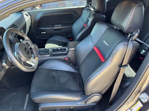 Used 2014 Dodge Challenger SRT8 Core w/ Satin Vapor Edition image 13