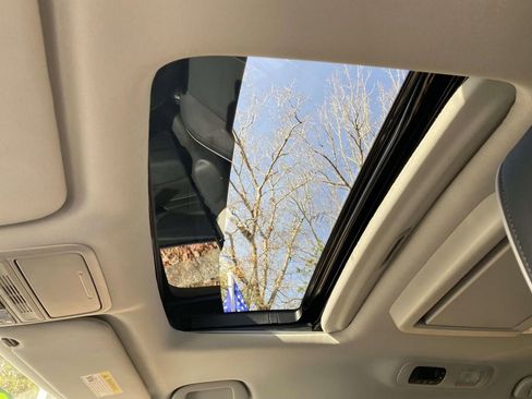 Certified 2025 Honda Odyssey Elite image 18