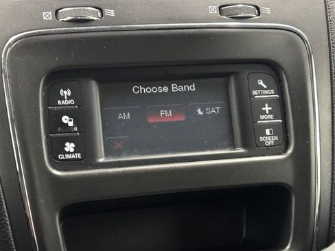 Used 2018 Dodge Journey SE w/ Connectivity Group FWD image 25