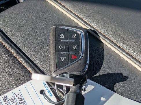 Certified 2025 Cadillac Escalade Sport w/ Touring Package AWD/4WD image 35