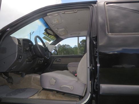 Used 2005 Chevrolet Colorado LS w/ Safe And Sound Package image 9