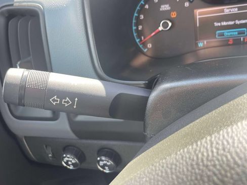 Used 2017 Chevrolet Colorado Z71 AWD/4WD image 20
