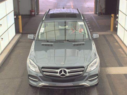 Used 2018 Mercedes-Benz GLE 350 w/ Premium 1 Package image 2