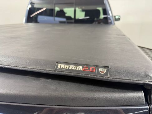 Used 2019 RAM 1500 Big Horn AWD/4WD image 11