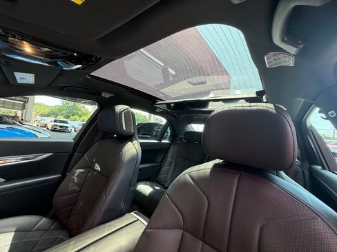 Used 2023 BMW 760i xDrive w/ Luxury Rear Seating Package AWD/4WD image 34
