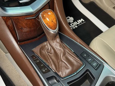 Used 2015 Cadillac SRX Luxury w/ Driver Awareness Package image 45