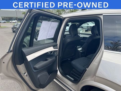 Certified 2025 Volvo XC90 T8 Ultra AWD/4WD image 15