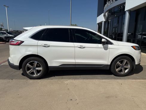 Used 2020 Ford Edge SEL w/ Convenience Package image 2