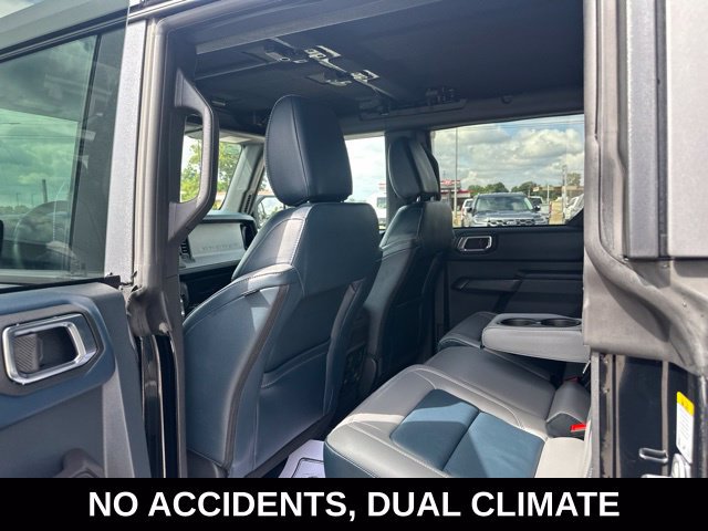 Used 2024 Ford Bronco Outer Banks AWD/4WD image 3