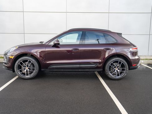 New 2026 Porsche Macan image 2