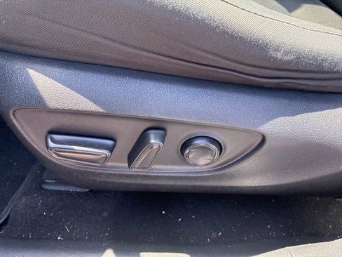 Used 2023 Toyota RAV4 XLE FWD image 10