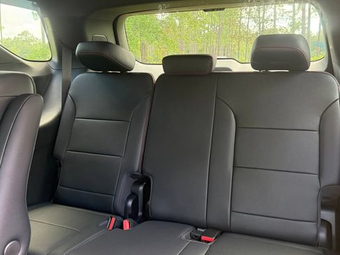 New 2026 Chevrolet Traverse RS w/ LPO, Floor Liner Package FWD image 27
