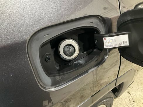 Used 2022 Jeep Compass Latitude image 28