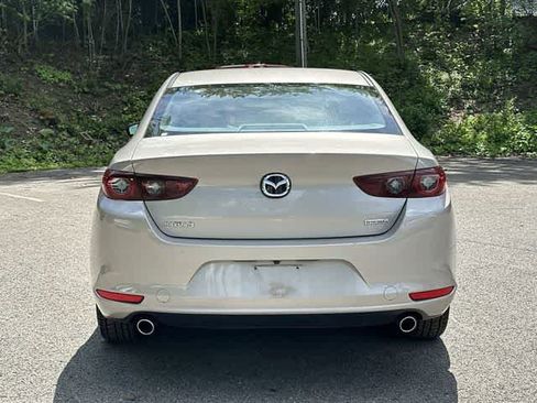 Used 2024 MAZDA MAZDA3 s FWD image 4