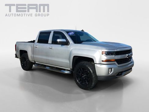 Used 2018 Chevrolet Silverado 1500 LT w/ All Star Edition AWD/4WD image 1