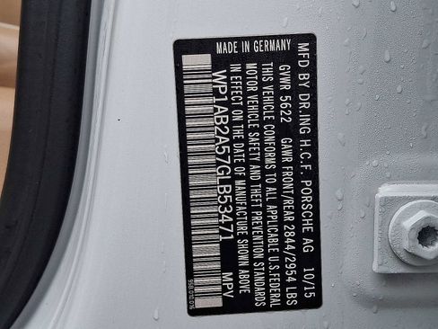 Used 2016 Porsche Macan S image 24