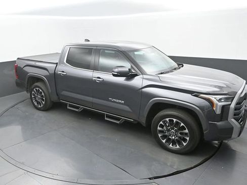 Used 2024 Toyota Tundra Limited AWD/4WD image 13