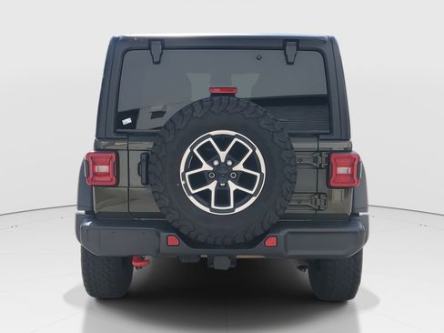 Used 2024 Jeep Wrangler Unlimited Rubicon image 4