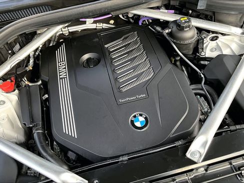 Used 2022 BMW X5 xDrive40i w/ Premium Package image 32