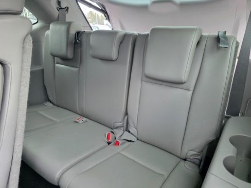 Used 2019 Toyota Highlander SE image 10