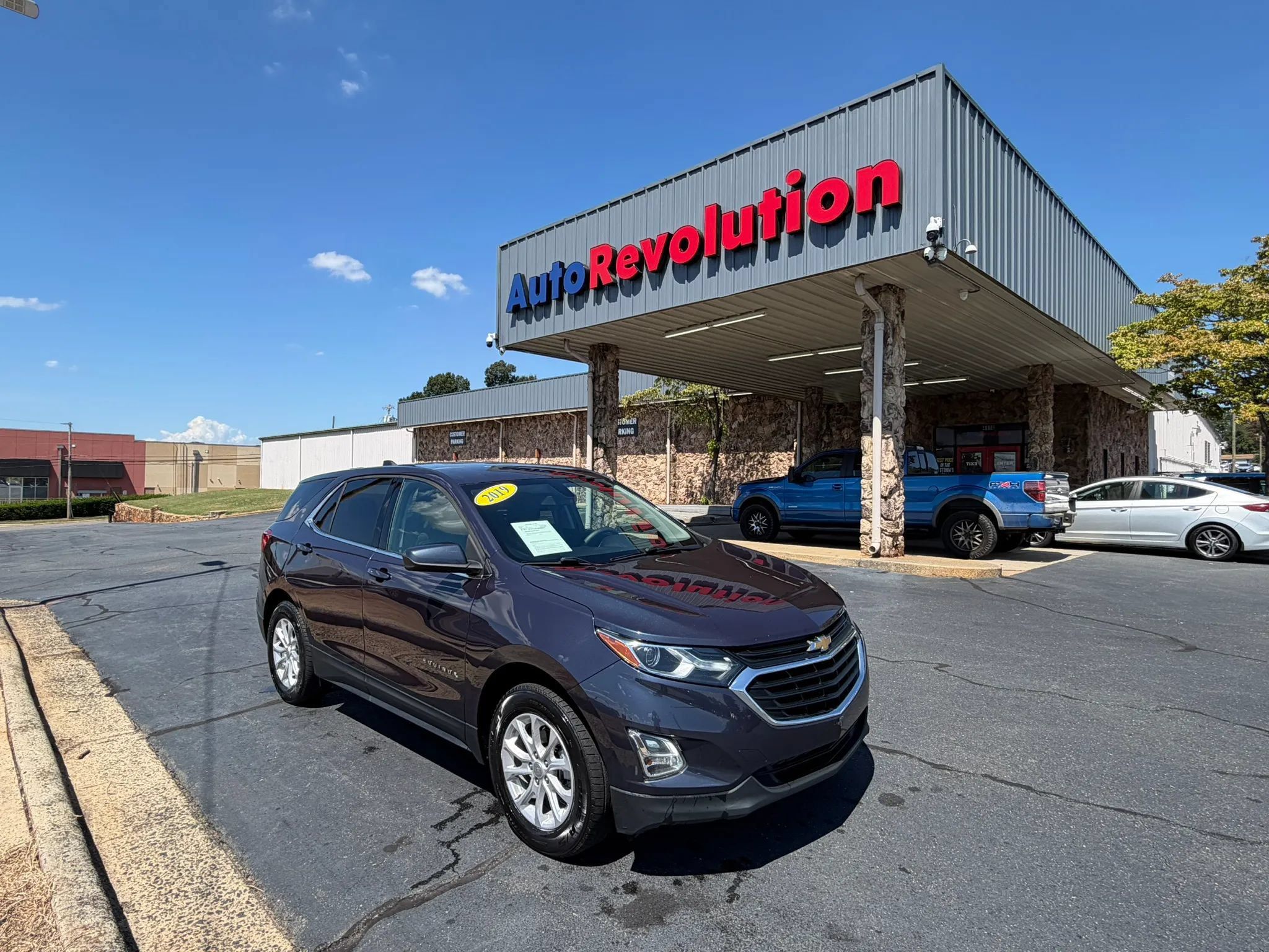 Used 2019 Chevrolet Equinox LT AWD/4WD image 1