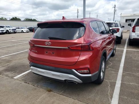 Used 2019 Hyundai Santa Fe SEL image 6