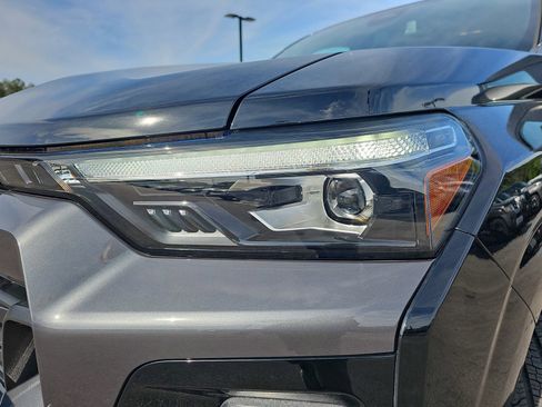 Used 2023 Chevrolet Colorado LT w/ LT Convenience Package III image 30