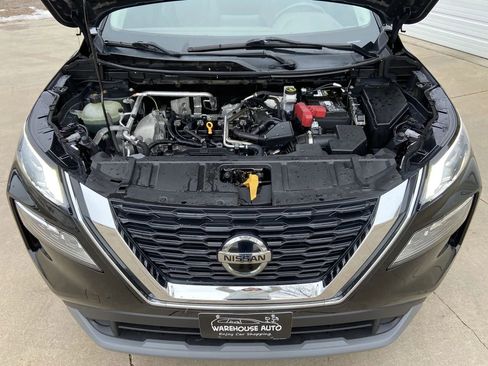 Used 2021 Nissan Rogue SV image 25